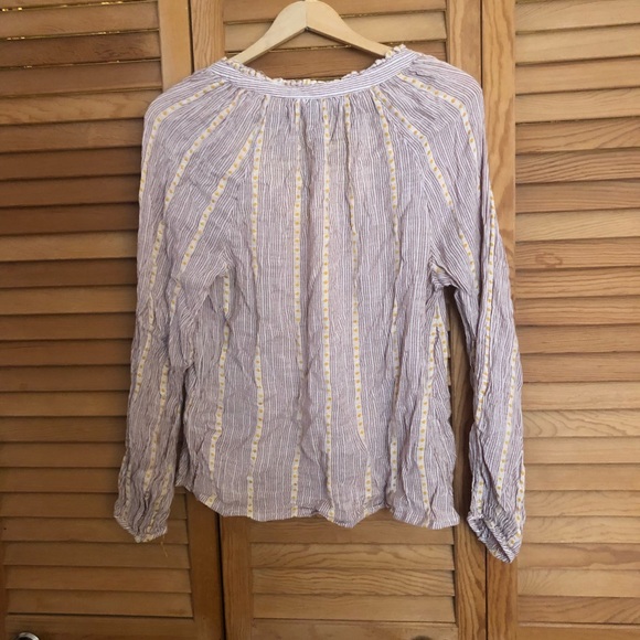 Patterned Top! - Picture 2 of 3